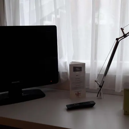 Campanile Montlucon ~ Saint-victor מלון