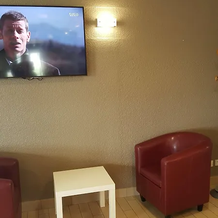 Campanile Montlucon ~ Saint-victor