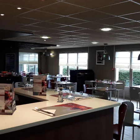 Campanile Montlucon ~ Saint-victor