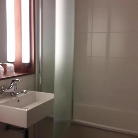 Campanile Montlucon ~ Saint-victor Hotell Saint-Victor-des-Oules