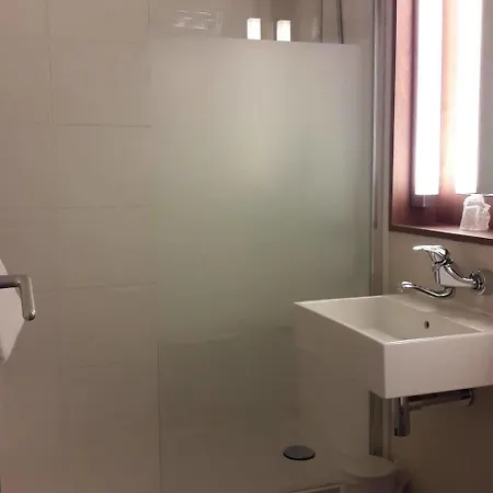 Hotell Campanile Montlucon ~ Saint-victor