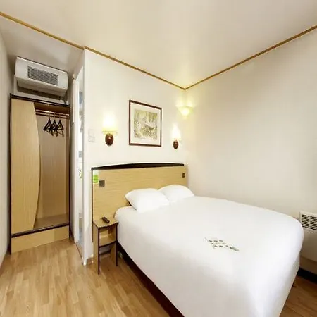 كامبانيل مونتلوكون سانت فيكتور 3* Saint-Victor-des-Oules