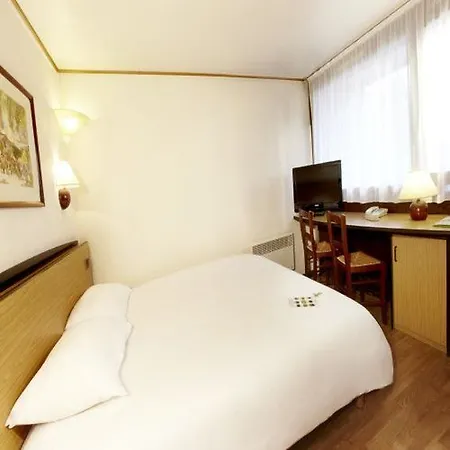 Campanile Montlucon ~ Saint-victor 3*