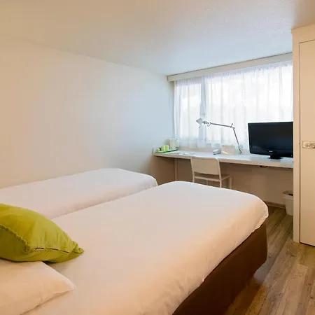 Campanile Montlucon ~ Saint-victor Saint-Victor-des-Oules