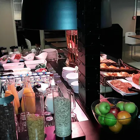 Campanile Montlucon ~ Saint-victor